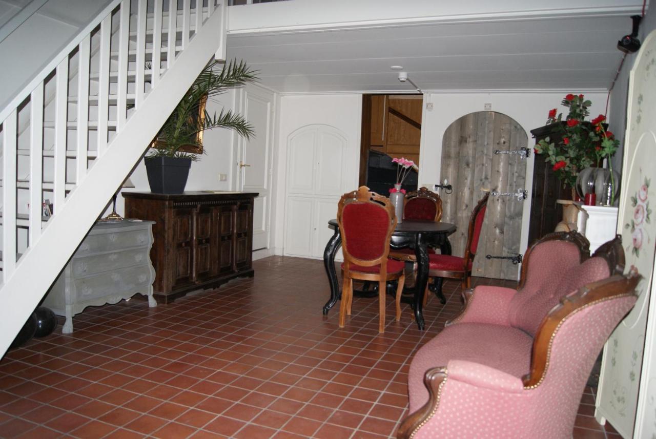De Zevenster "Gevestigd Aan De Winkelstraat" Bed & Breakfast กัมเปิน ภายนอก รูปภาพ