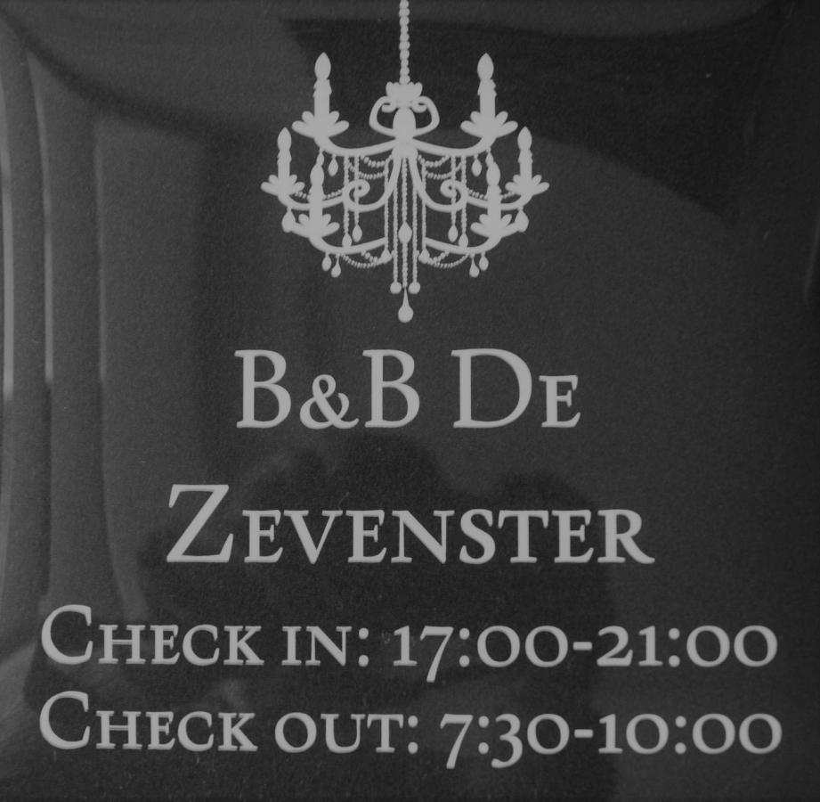 De Zevenster "Gevestigd Aan De Winkelstraat" Bed & Breakfast กัมเปิน ภายนอก รูปภาพ