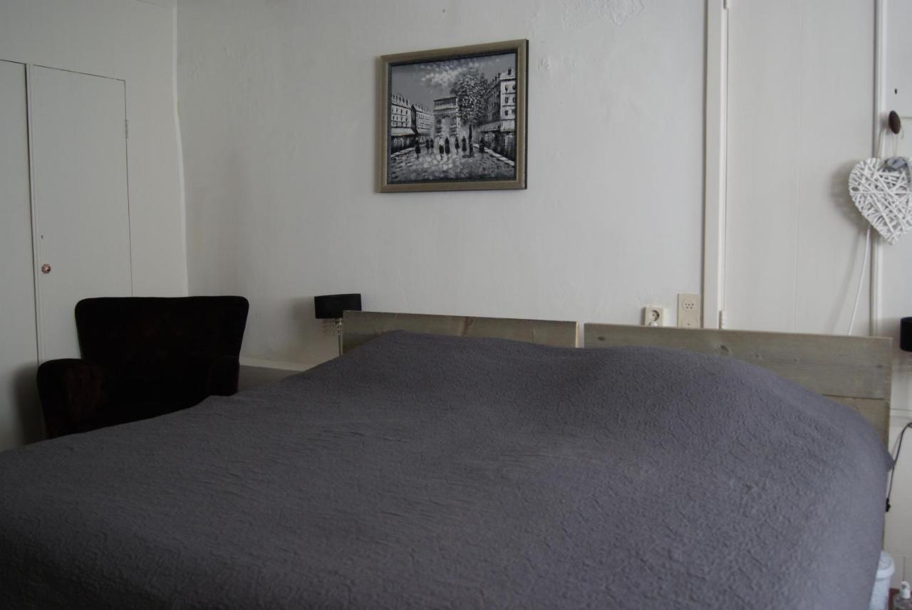 De Zevenster "Gevestigd Aan De Winkelstraat" Bed & Breakfast กัมเปิน ภายนอก รูปภาพ