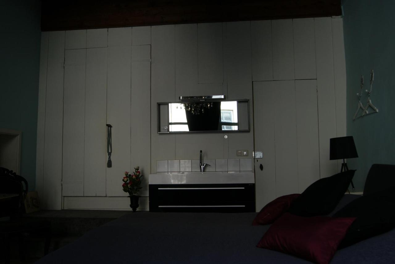 De Zevenster "Gevestigd Aan De Winkelstraat" Bed & Breakfast กัมเปิน ภายนอก รูปภาพ