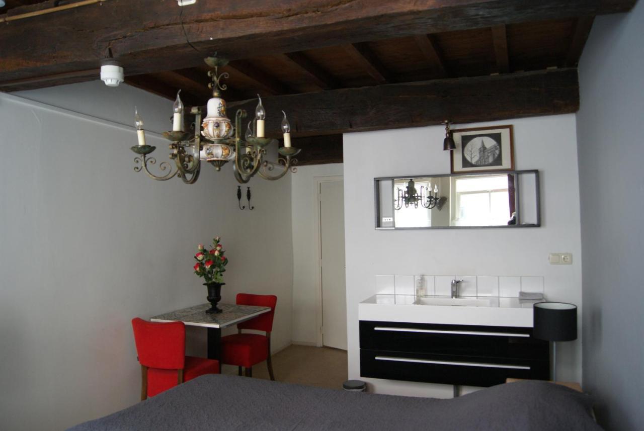 De Zevenster "Gevestigd Aan De Winkelstraat" Bed & Breakfast กัมเปิน ภายนอก รูปภาพ