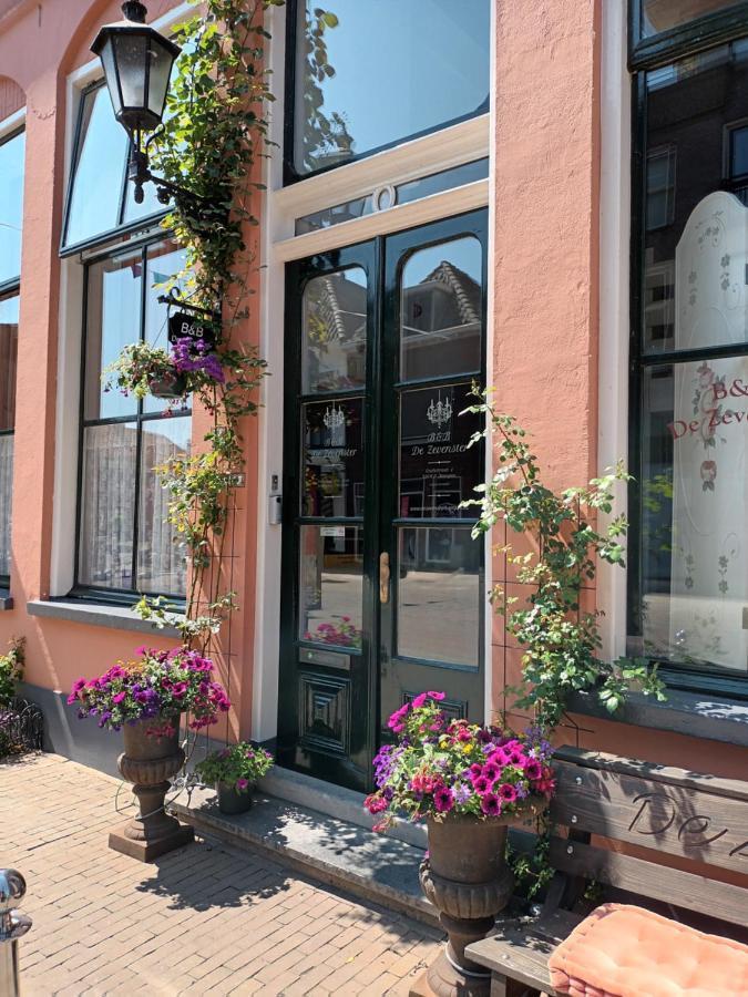 De Zevenster "Gevestigd Aan De Winkelstraat" Bed & Breakfast กัมเปิน ภายนอก รูปภาพ