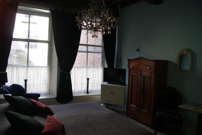 De Zevenster "Gevestigd Aan De Winkelstraat" Bed & Breakfast กัมเปิน ภายนอก รูปภาพ